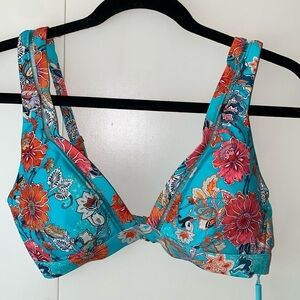 Sea Level Dominica Bikini Top with Luminous trim NWT Size 12